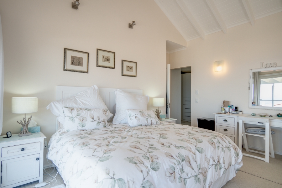 3 Bedroom Property for Sale in Glen Marine Western Cape